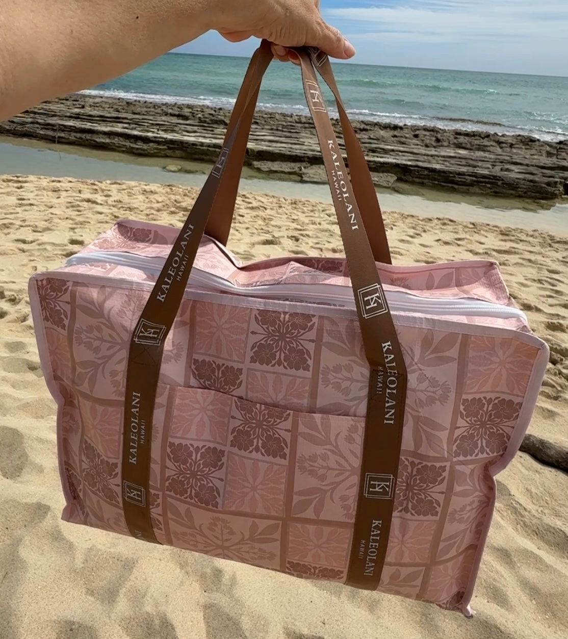 TOTE | HELE